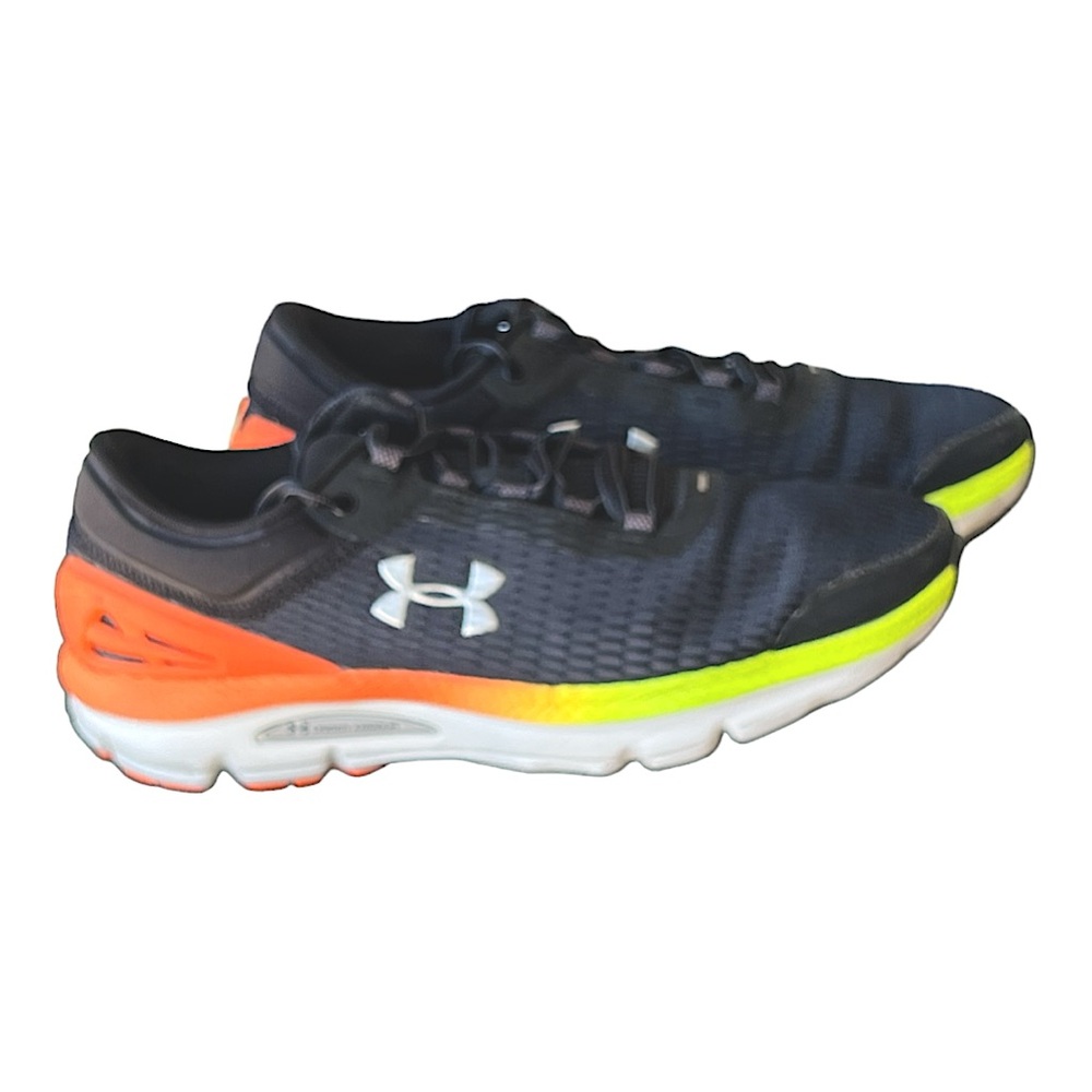 Under Armour Under Rmour Charged Intake Running Shoes Size 8.5.